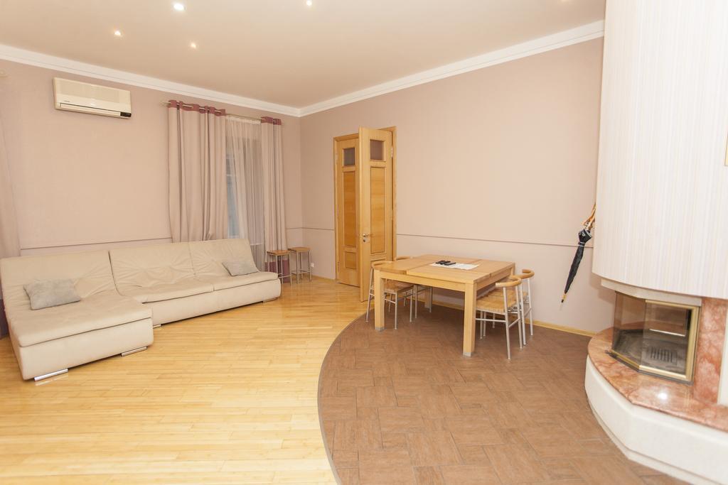 Apartment On Sumskaya No Smoking Charków Zewnętrze zdjęcie