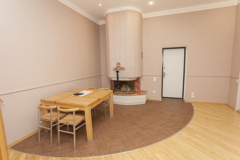 Apartment On Sumskaya No Smoking Charków Zewnętrze zdjęcie