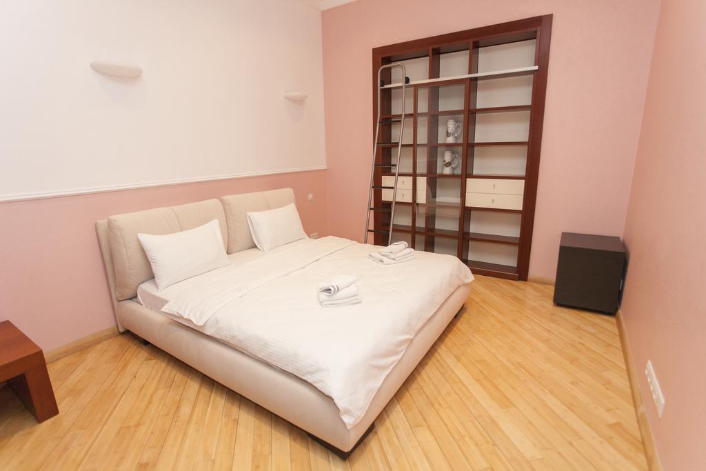 Apartment On Sumskaya No Smoking Charków Zewnętrze zdjęcie