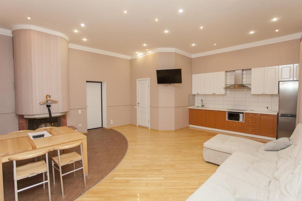 Apartment On Sumskaya No Smoking Charków Zewnętrze zdjęcie
