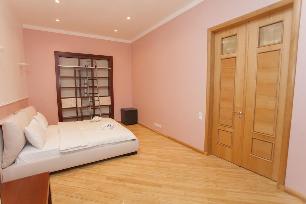Apartment On Sumskaya No Smoking Charków Zewnętrze zdjęcie